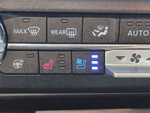 Certified 2024 Ford F250 Lariat w/ Lariat Ultimate Package image 23