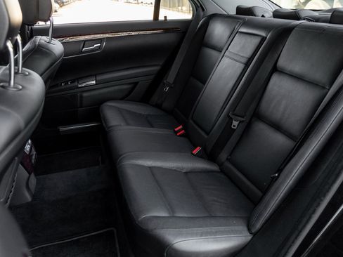 Used 2011 Mercedes-Benz S 550 image 34