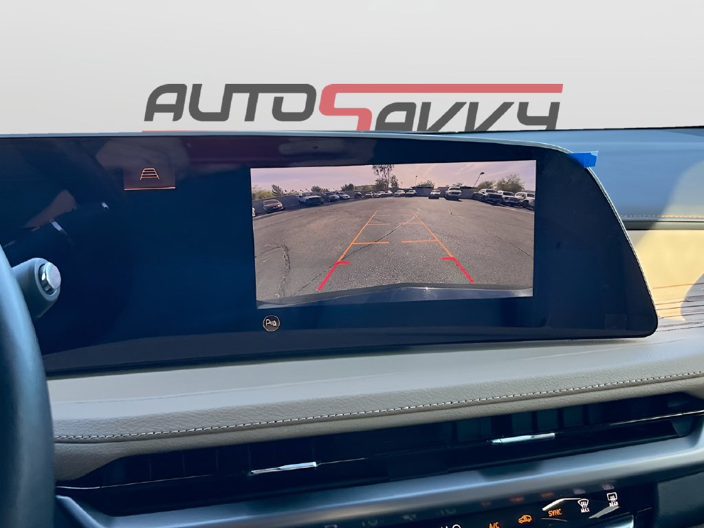 Used 2024 Cadillac XT4 Premium Luxury w/ Cold Weather Package FWD image 13