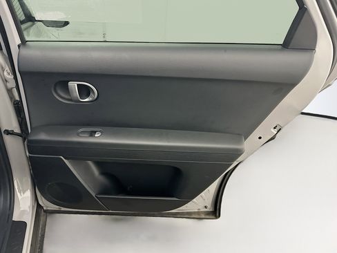 Used 2024 Hyundai Ioniq 5 SEL image 32