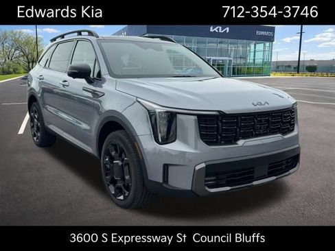 Used 2025 Kia Sorento SX AWD/4WD image 1