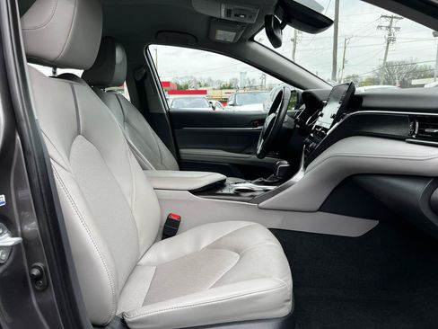 Used 2023 Toyota Camry XLE FWD image 19