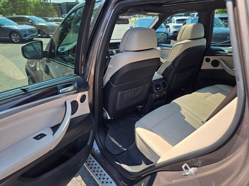 Used 2013 BMW X5 xDrive50i AWD/4WD image 16