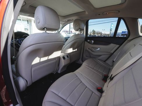 Used 2020 Mercedes-Benz GLC 300 GLC 300 image 32