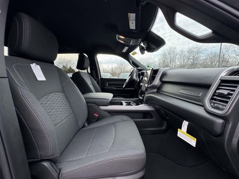 New 2026 RAM 2500 Big Horn AWD/4WD image 15