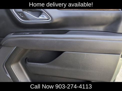 Used 2023 Chevrolet Suburban Premier image 34