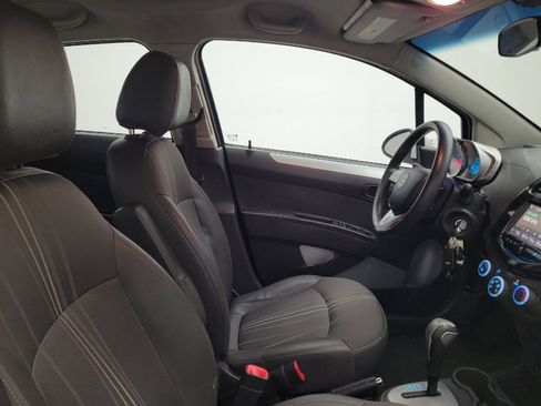 Used 2015 Chevrolet Spark LT image 21