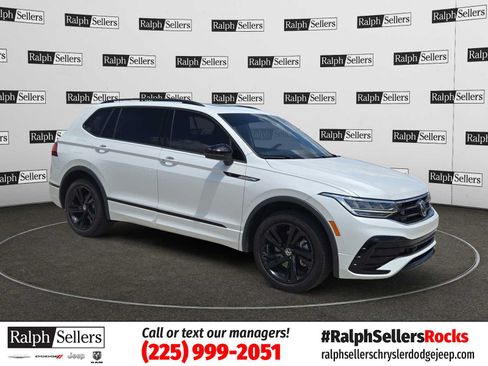 Used 2024 Volkswagen Tiguan SE R-Line w/ MDO Package, Three-Row FWD image 1
