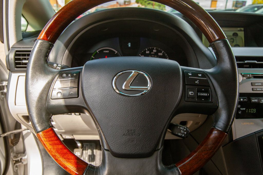Used 2010 Lexus RX 450h AWD w/ Premium Pkg image 16