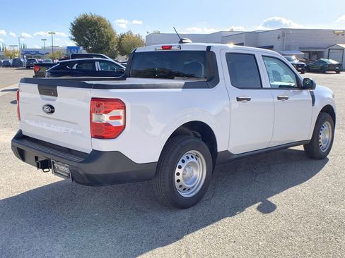 New 2025 Ford Maverick XL image 8