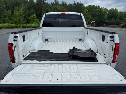 Used 2017 Ford F150 XLT w/ Equipment Group 302A Luxury AWD/4WD image 21