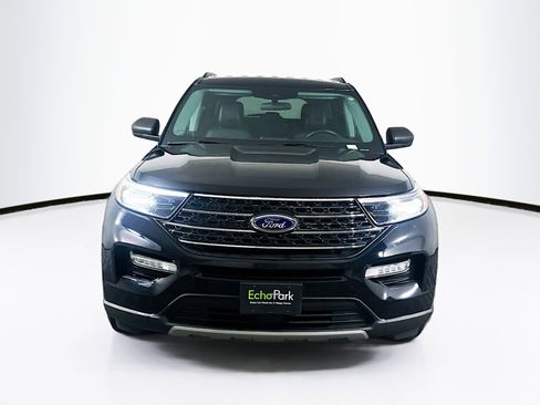 Used 2024 Ford Explorer XLT w/ Equipment Group 202A RWD image 2
