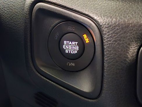 Used 2024 Jeep Wrangler Unlimited Sport AWD/4WD image 26