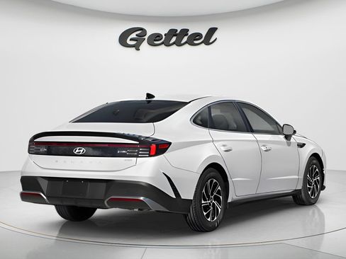 New 2026 Hyundai Sonata Blue FWD image 3