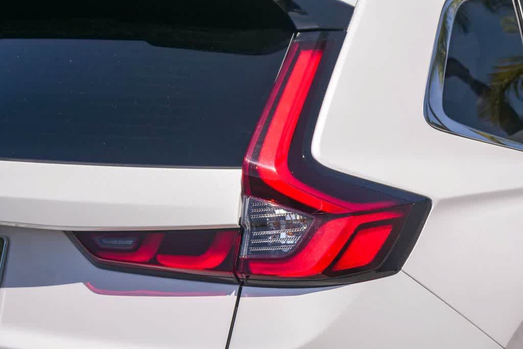 Used 2024 Honda CR-V Sport Touring image 10