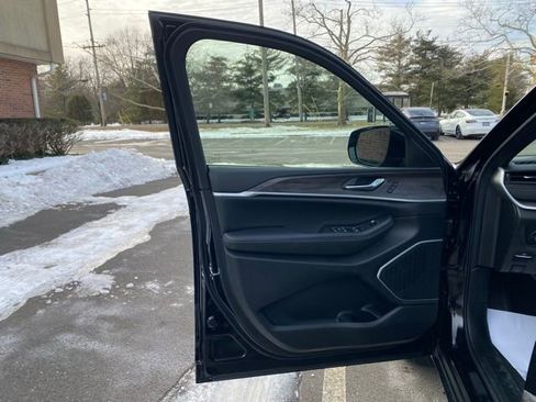 New 2026 Jeep Grand Cherokee Limited w/ MOPAR Finishing Package image 20