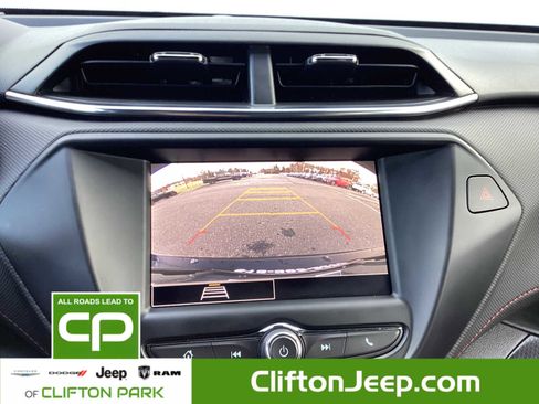 Used 2023 Chevrolet TrailBlazer RS image 12