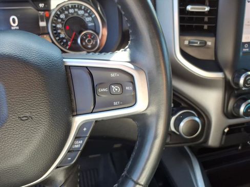 Used 2022 RAM 1500 Big Horn AWD/4WD image 30