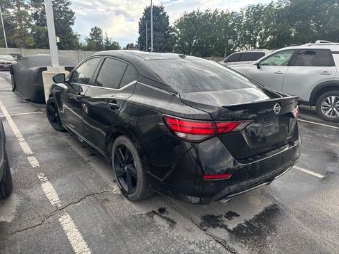 Used 2022 Nissan Sentra SR w/ Midnight Edition FWD image 7