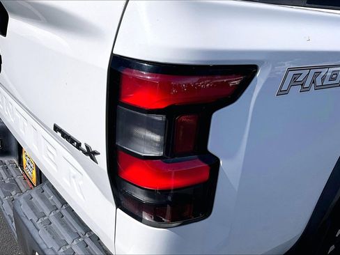Used 2022 Nissan Frontier Pro-X RWD image 30