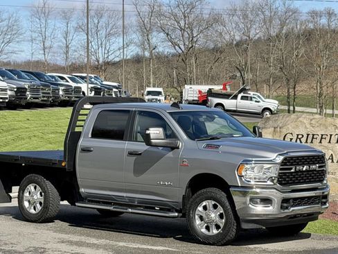 Used 2024 RAM 2500 Big Horn AWD/4WD image 1