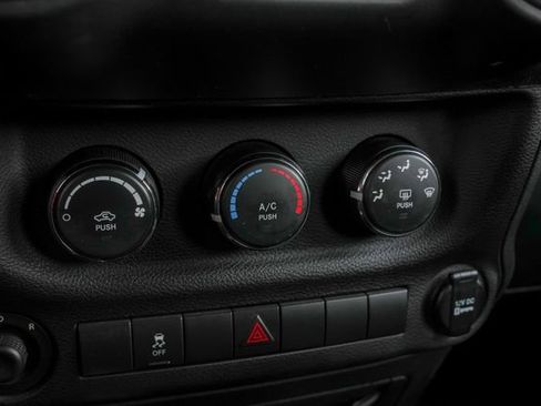 Used 2014 Jeep Wrangler Unlimited Sport w/ Quick Order Package 23S AWD/4WD image 49