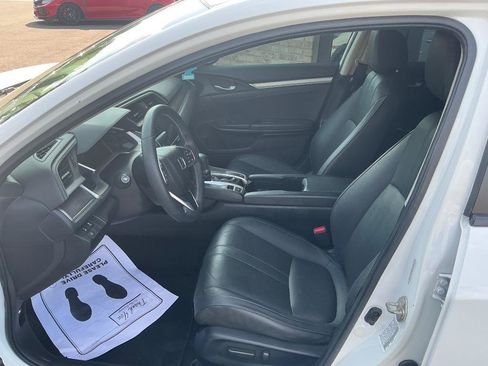 Used 2017 Honda Civic Touring image 16