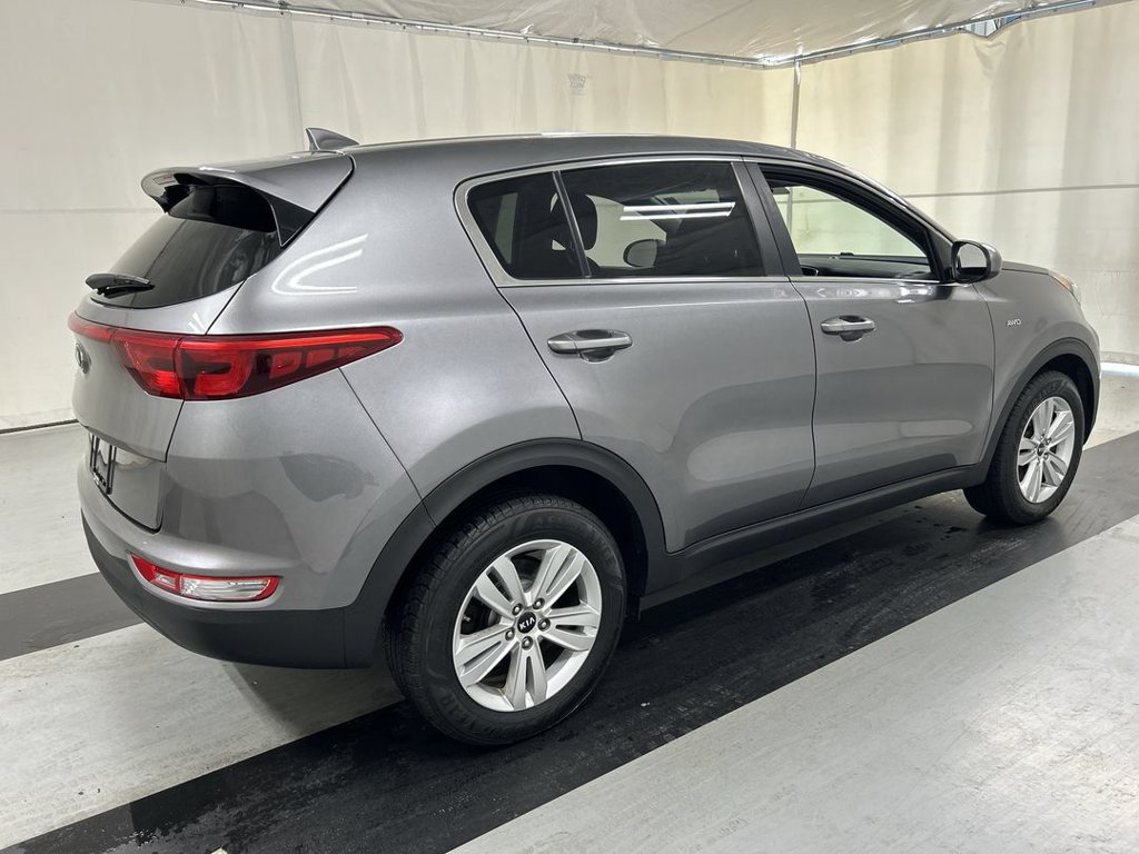 Used 2017 Kia Sportage LX AWD/4WD image 2