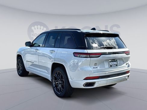 New 2025 Jeep Grand Cherokee Summit w/ Adv Protech Group IV image 4