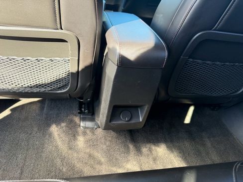 Used 2011 GMC Terrain SLT image 16