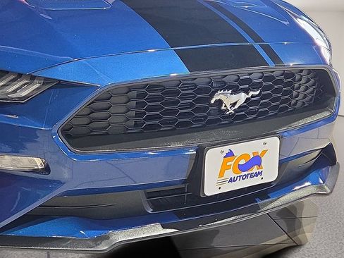 Used 2022 Ford Mustang Coupe RWD image 7