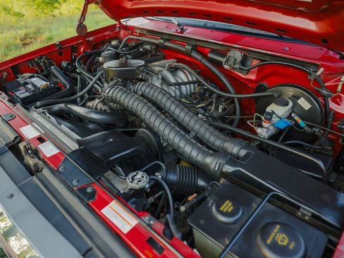 Used 1994 Ford Bronco XLT image 5