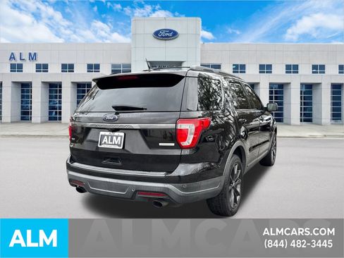 Used 2019 Ford Explorer XLT w/ Equipment Group 202A image 6