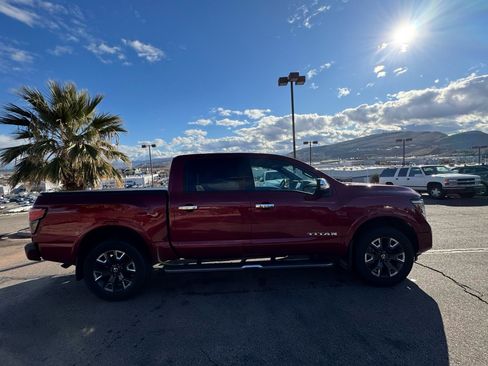 Used 2022 Nissan Titan Platinum Reserve w/ Moonroof Package image 6