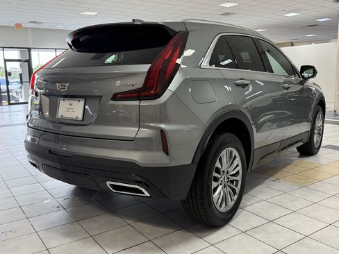 New 2025 Cadillac XT4 Premium Luxury w/ Cold Weather Package image 9