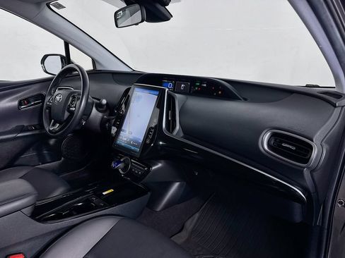 Used 2020 Toyota Prius Prime XLE FWD image 29