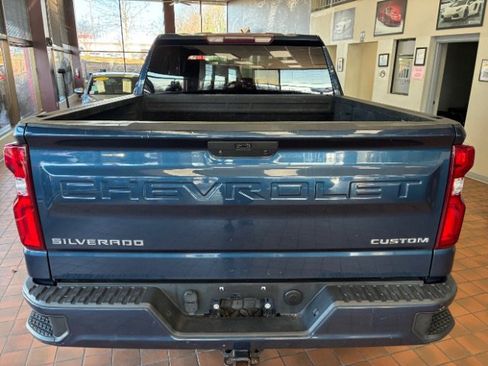 Used 2021 Chevrolet Silverado 1500 Custom image 9