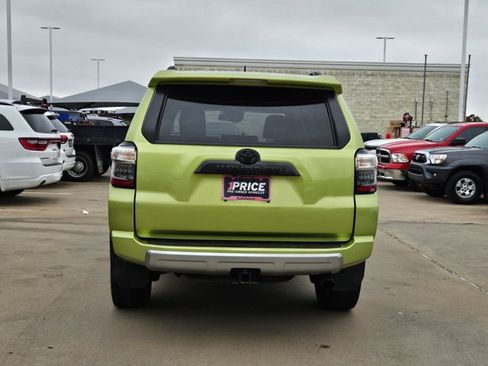 Used 2023 Toyota 4Runner TRD Off-Road Premium w/ Moonroof Package AWD/4WD image 6