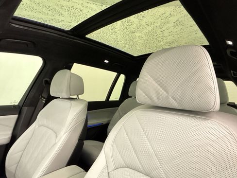 Certified 2024 BMW X7 xDrive40i w/ Executive Package image 13