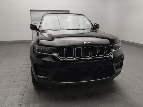 Used 2023 Jeep Grand Cherokee Laredo AWD/4WD image 14