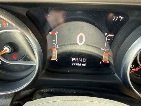 Used 2018 Jeep Wrangler Sport AWD/4WD image 16