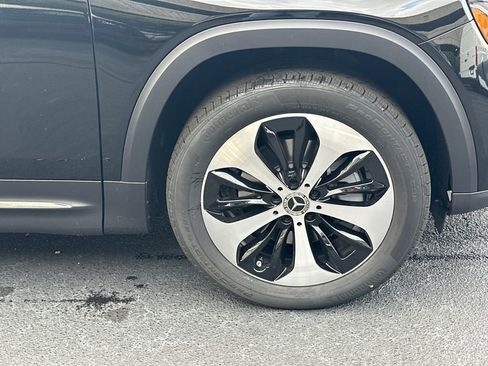 New 2026 Mercedes-Benz GLB 250 image 13