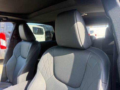 Used 2025 Lexus RX 350 FWD w/ Technology Package image 21