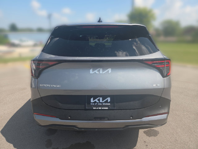 Certified 2026 Kia Sportage LX FWD image 4