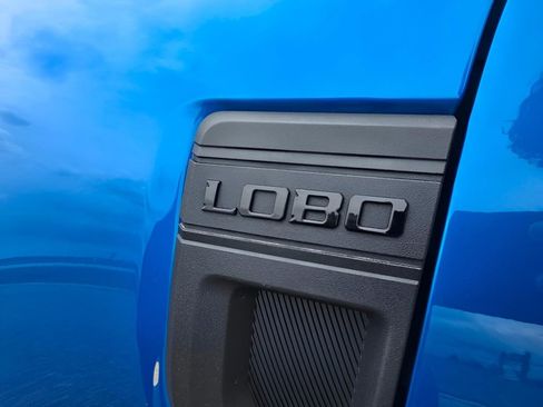 Used 2025 Ford Maverick Lobo AWD/4WD image 30
