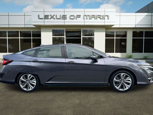 Used 2018 Honda Clarity Touring image 7