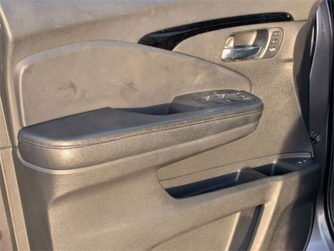 Used 2017 Honda Pilot Touring image 15