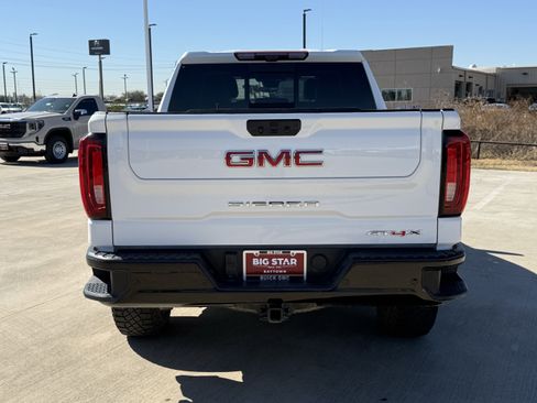 Used 2024 GMC Sierra 1500 AT4X image 6