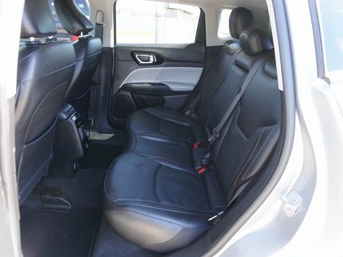 Used 2022 Jeep Compass Limited image 16