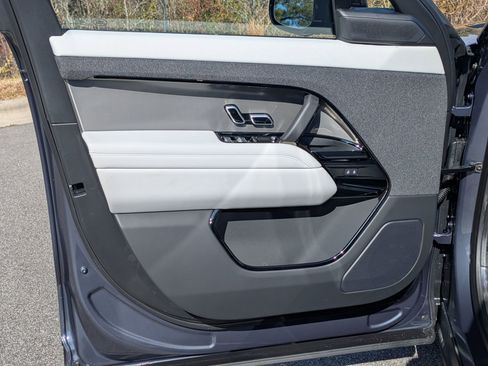 New 2026 Land Rover Range Rover Sport SE image 20